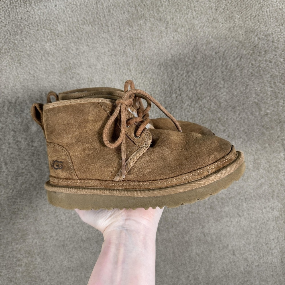 UGG Neumel Boots‎ Youth Size 1 Brown Suede Shearling Lace Up Ankle Shoes